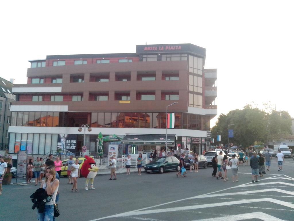 La Piazza Primorsko Rooms & Apartments Εξωτερικό φωτογραφία